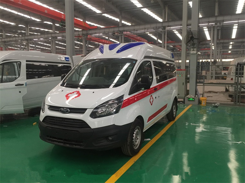 福特V362中軸中頂救護車