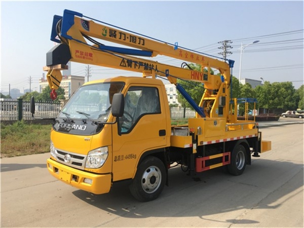 福田13.5米高空作業(yè)車